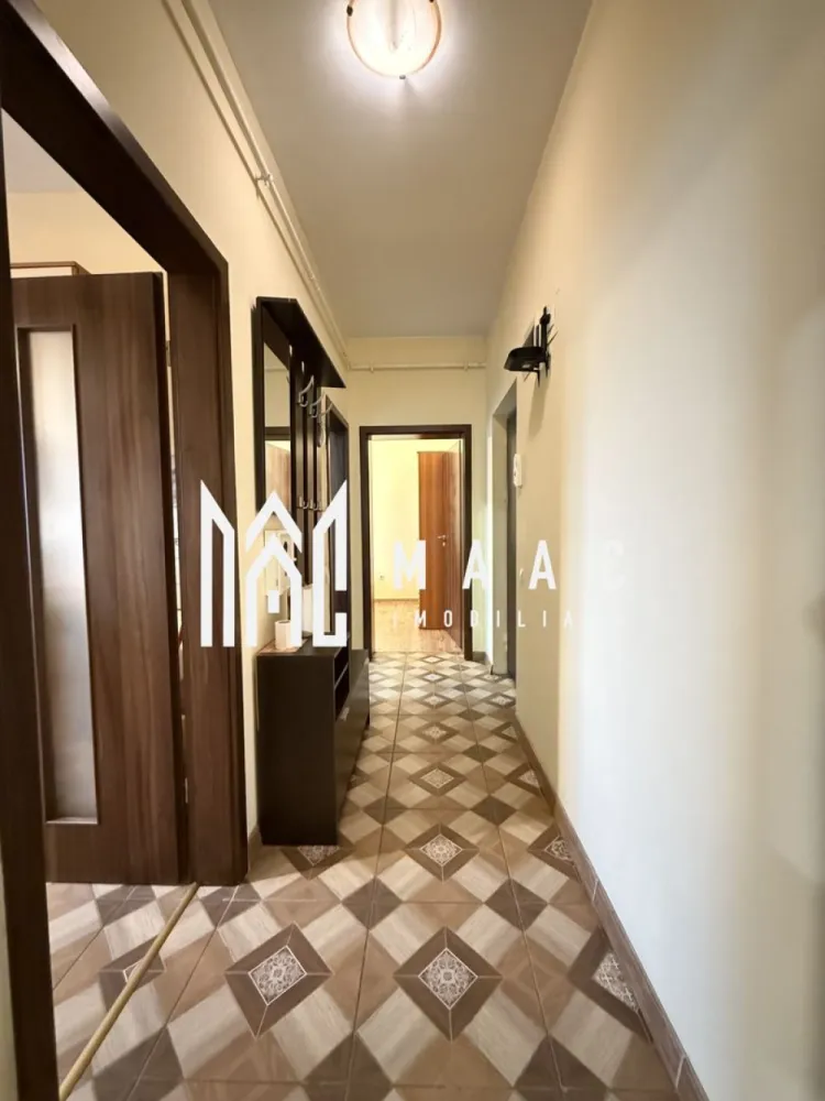 Aparament 2 camere I Decomandat I Etaj 3 I Parcare I Balcon
