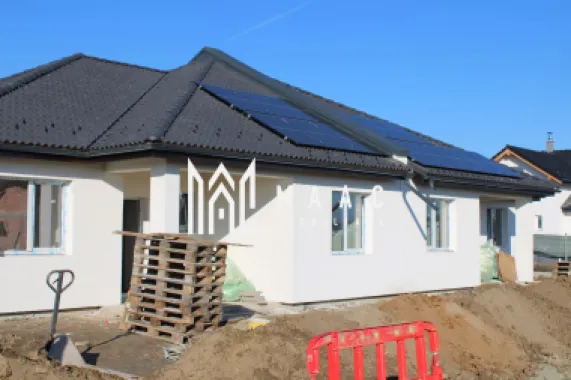 Casa Modernă I 6 camere I Independentă Energetic I Cristian