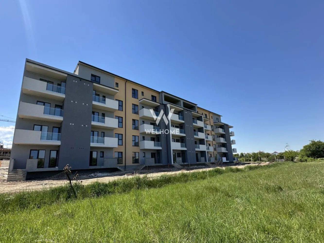 Penthouse pe malul lacului, cu terasă panoramică 90 mp