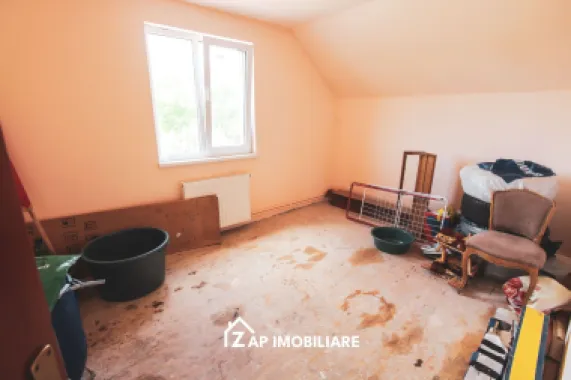 Casa P+M - 4 camere - 3 dormitoare - Teren 500 mp - Nazna