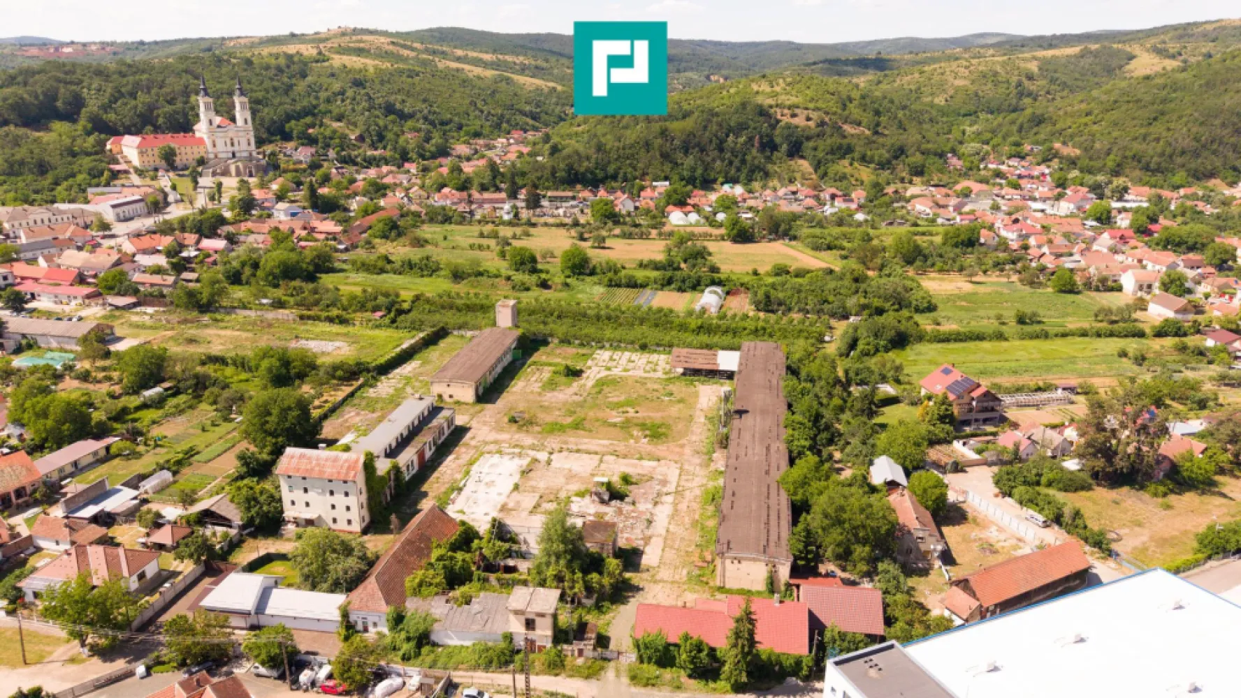 Spațiu industrial cu Teren 13.072 mp în Lipova