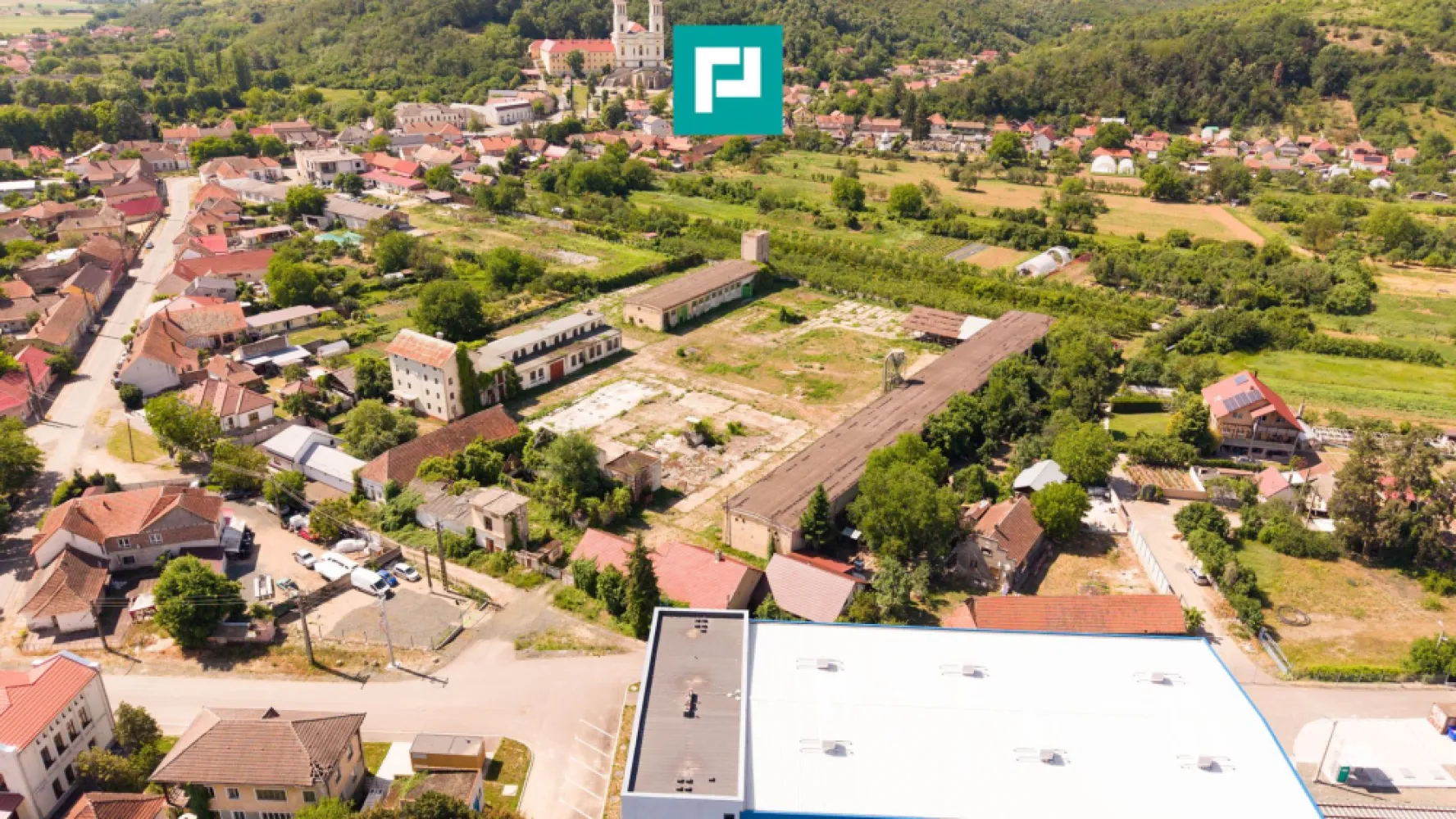 Spațiu industrial cu Teren 13.072 mp în Lipova