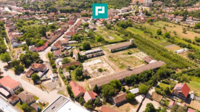 Spațiu industrial cu Teren 13.072 mp în Lipova