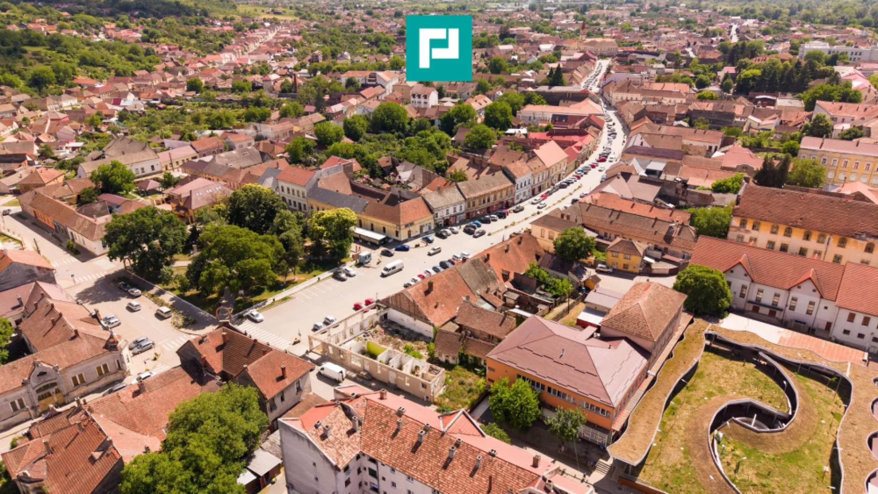 TEREN INTRAVILAN CENTRU LIPOVA 419MP