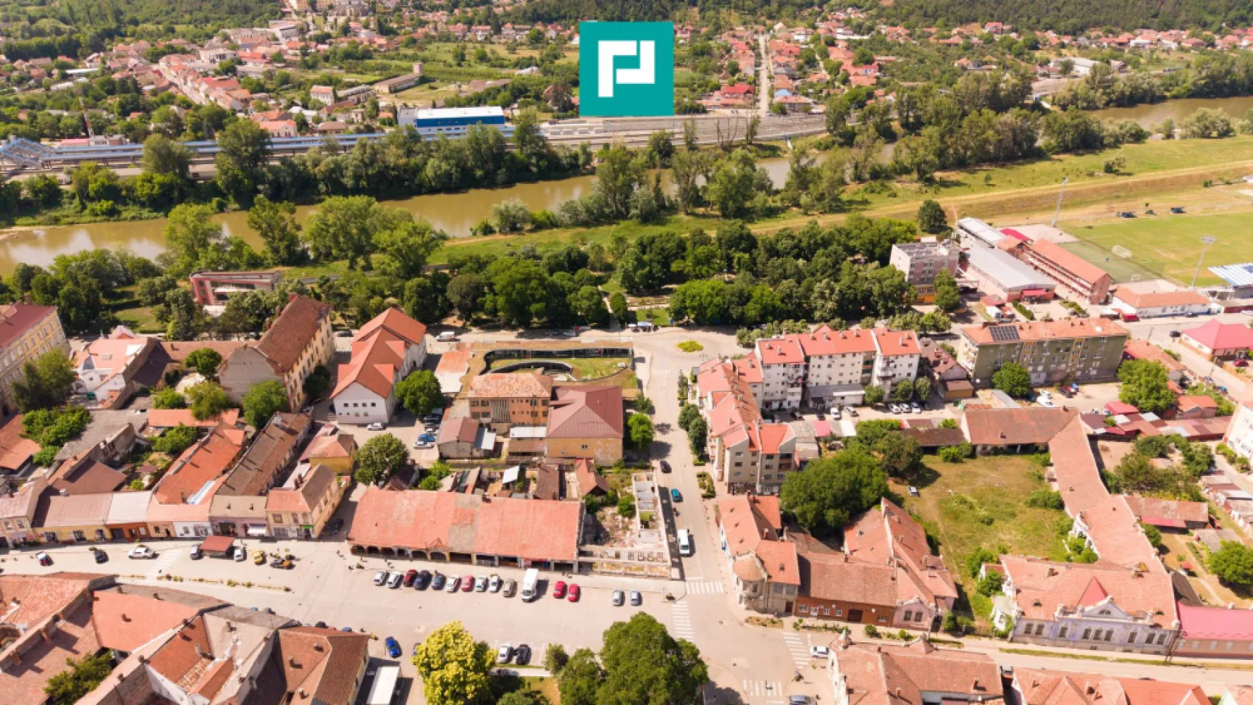 TEREN INTRAVILAN CENTRU LIPOVA 419MP