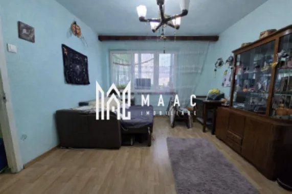 Logo MAAC IMOBILIARE logo