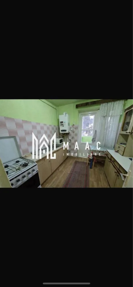 Apartament 2 camere | 44 MPU | Balcon | Terezian - MAAC Imobiliare vă propune spre vânzare un apartament cu 2 camere, zona Terezian – Sibiu Apartamentul este semidecomandat, are o suprafață utilă de 44 mp și este situat într-o zonă liniștită, ferită de aglomerație, cu acces rapid către punctele de interes ale orașului. Proprietatea este pretabilă atât pentru locuit, cât și pentru investiție sigură. Compartimentare: Hol de acces Bucătărie cu ieșire în balcon Debara Living Hol intermediar Dressing Baie cu geam pentru aerisire Dotări și finisaje: Ușă de intrare metalică Uși interioare celulare Tâmplărie PVC cu geam termopan Pereți finisați cu vopsea lavabilă și faianță Pardoseli din parchet și gresie Utilități și facilități: Apartament complet mobilat și utilat Bucătărie mobilată și echipată Centrală termică proprie nouă și calorifere Contorizare separată: apă, gaz, curent electric Bloc izolat termic, prevăzut cu interfon și acoperiș Acces la internet prin fibră optică și CATV Locuri de parcare disponibile pentru vizitatori Electrocasnice incluse: Aragaz Mașină de spălat rufe Frigider cu congelator Cuptor cu microunde TV Avantaje zonă: Zona Terezian oferă acces facil la magazine, școli, transport în comun și alte puncte de interes, fiind o alegere bună pentru închiriere sau locuire pe termen lung. Pentru mai multe detalii precizati telefonic ca ati vazut anuntul cu ID: CP2902873 }}