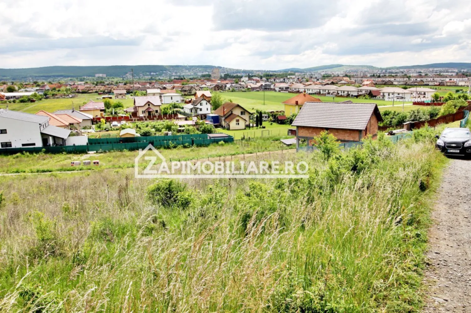Teren 1.300 mp. 58 euro mp. zona Unirii Târgu Mureș - De vânzare 1.373mp. teren intravilan în Unirii Târgu Mureș Preț. 58 euro mp. Zonă foarte frumoasă, ideal pentru Casă, Dacă vă place această ofertă - sau pentru alte informații sunați la numărul de contact din anunț! tel. 0774048706.Bogdan
Compania Zap Imobiliare vă pune la dispoziție toate informațiile, actele și documentele necesare alături de asistență și consiliere permanentă până la finalizarea achiziției imobiliare. Ne dorim să îți oferim cea mai plăcută experiență.