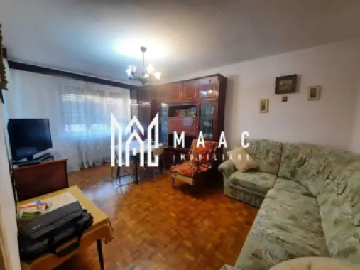 Logo MAAC IMOBILIARE logo