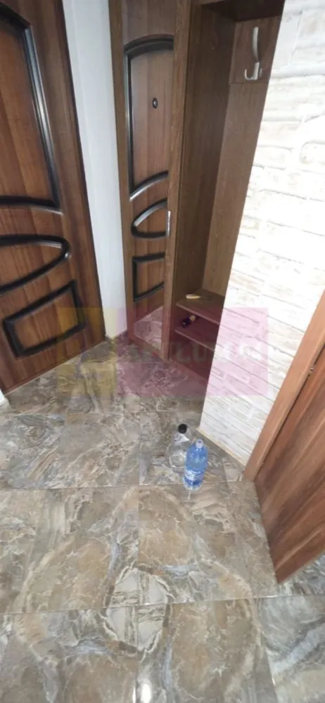 Apartamnet cu 3 camere de vanzare in Campina, Central