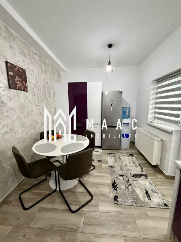 Apartament 3 camere | Decomandat | 66MPU | Tineretului - Maac Imobiliare vă propune spre vânzare un apartament cu 3 camere, cu o compartimentare practică și funcțională, ideal pentru o familie sau ca investiție. Locuința are o suprafață utilă de 66 mp și este compartimentată astfel: living luminos bucătărie separată 2 dormitoare baie cu cabină de duș hol 2 balcoane, dintre care unul închis. Apartamentul beneficiază de lumină naturală, spații bine proporționate și un potențial excelent pentru amenajare după propriul gust. Poziționarea este avantajoasă, cu acces facil către puncte de interes, mijloace de transport, magazine și alte facilități urbane. Pentru mai multe detalii și programarea unei vizionări, vă invităm să contactați Maac Imobiliare, specificând ID: CP2897141 }}