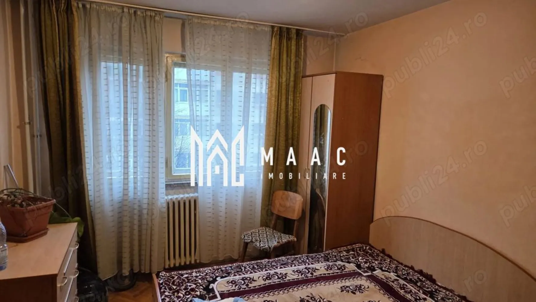 Apartament | 2 camere | Ostroveni | Lift - MAAC Imobiliare vă propune spre vânzare un apartament cu 2 camere, decomandat, situat în cartierul Ostroveni, în imediata apropiere a Bulevardului Dem Rădulescu, zonă foarte bine cotată și ușor accesibilă. Apartamentul este amplasat la etajul 5 din 10, într-un imobil dotat cu lift, și are o suprafață totală de 59 mp, respectiv 55 mp utili. Compartimentarea este practică și eficientă, oferind un confort optim pentru viitorii proprietari. Locuința beneficiază de finisaje clasice, iar principalul avantaj îl reprezintă faptul că poate fi amenajată și personalizată după bunul plac, devenind astfel „acasă” exact așa cum vă doriți. Zona oferă acces rapid către puncte de interes precum magazine, mijloace de transport, școli, centre comerciale și spații verzi, fiind ideală atât pentru locuit, cât și pentru investiție. Pentru mai multe detalii sau pentru programarea unei vizionări, MAAC Imobiliare vă stă cu drag la dispoziție. ID: CP2903819 }}