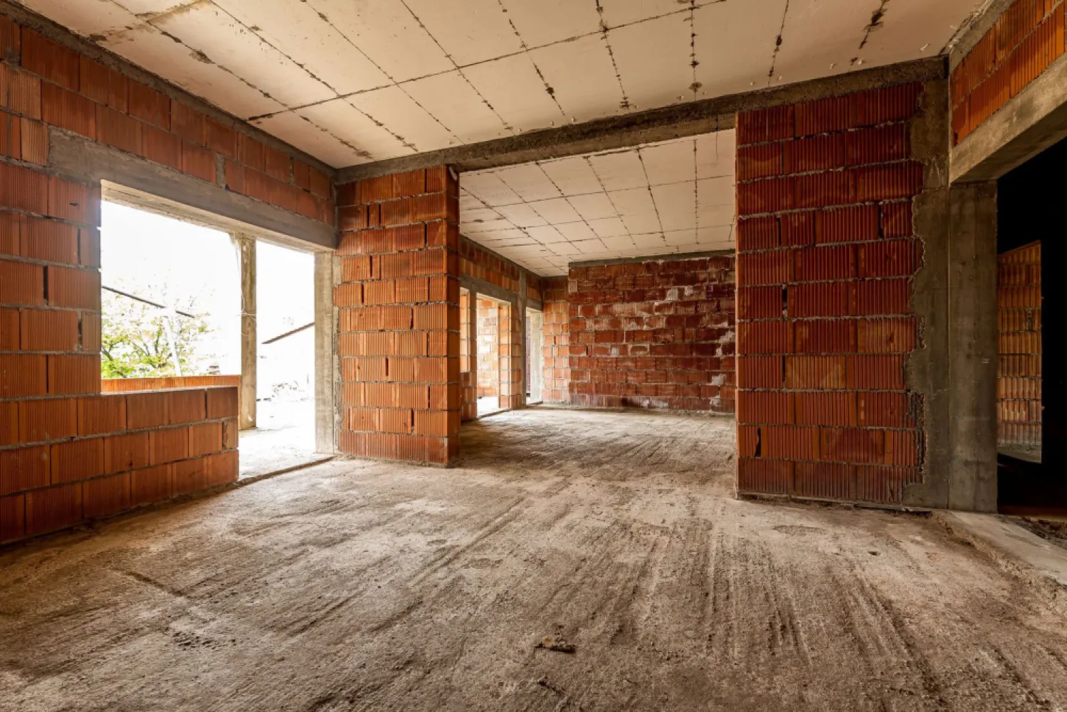 Casă finisată + casă în construcție, la același preț!