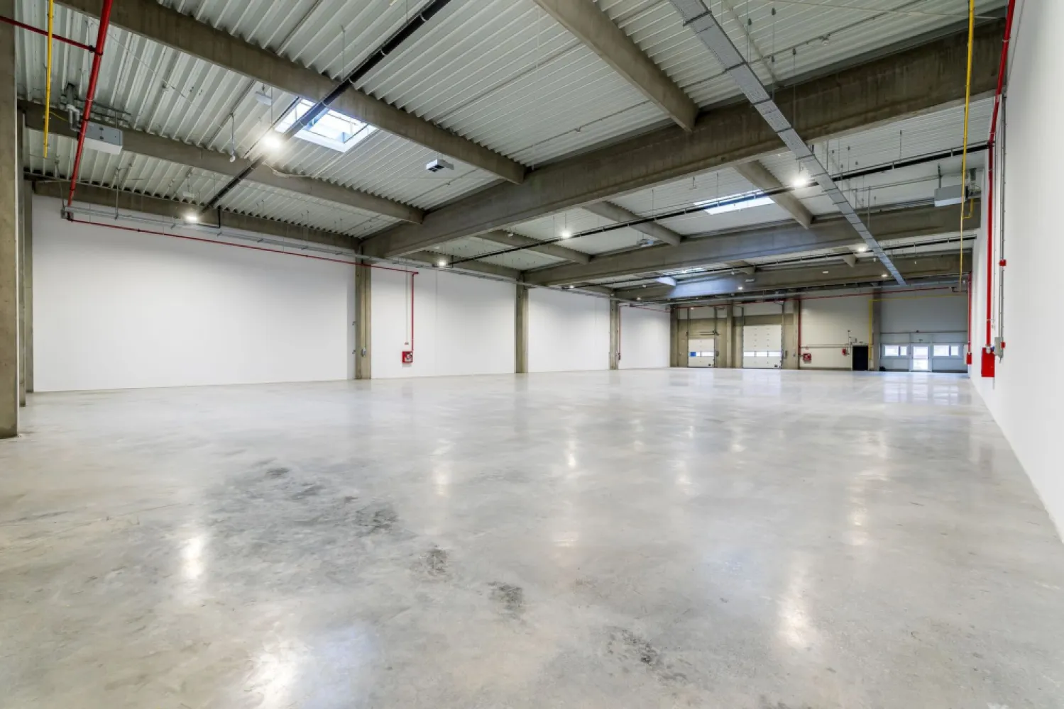 4646 mp - Hala industriala de inchiriat in Parc Industrial Arad