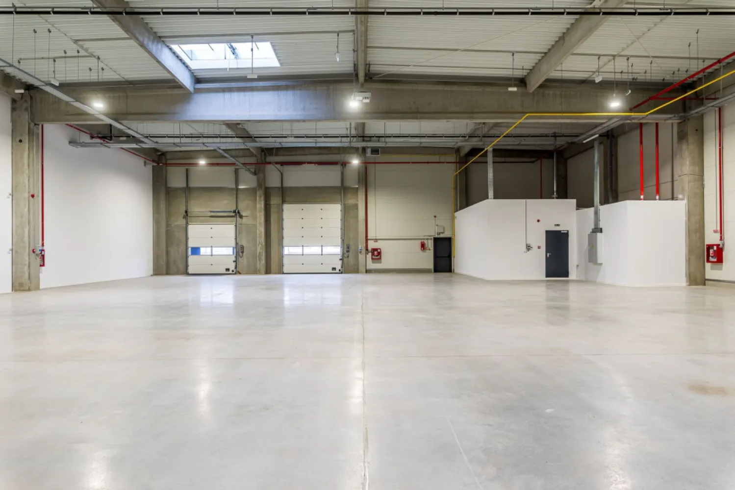 4646 mp - Hala industriala de inchiriat in Parc Industrial Arad