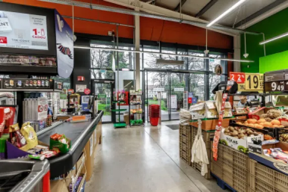 Spatiu comercial de vanzare cu chirias