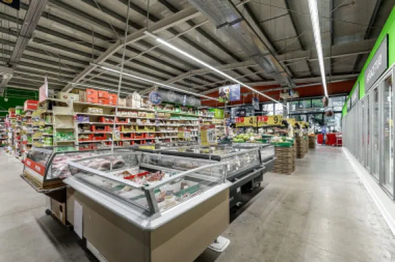 Spatiu comercial de vanzare cu chirias