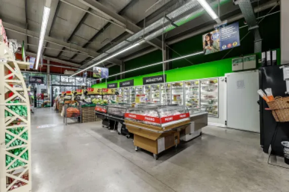 Spatiu comercial de vanzare cu chirias