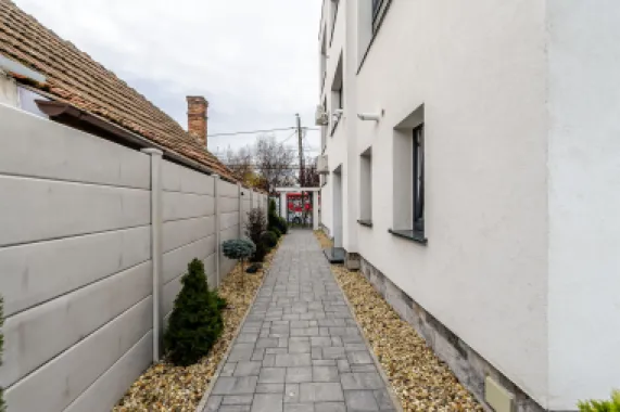 Clădire nouă P+2 cu showroom și birouri în Arad