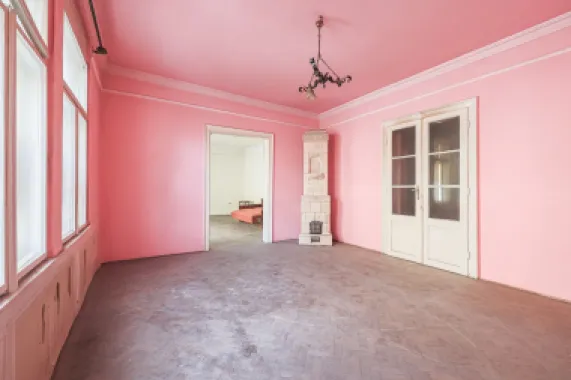 Proiect de clinică sau birouri în centru – casă cu demisol, de renovat