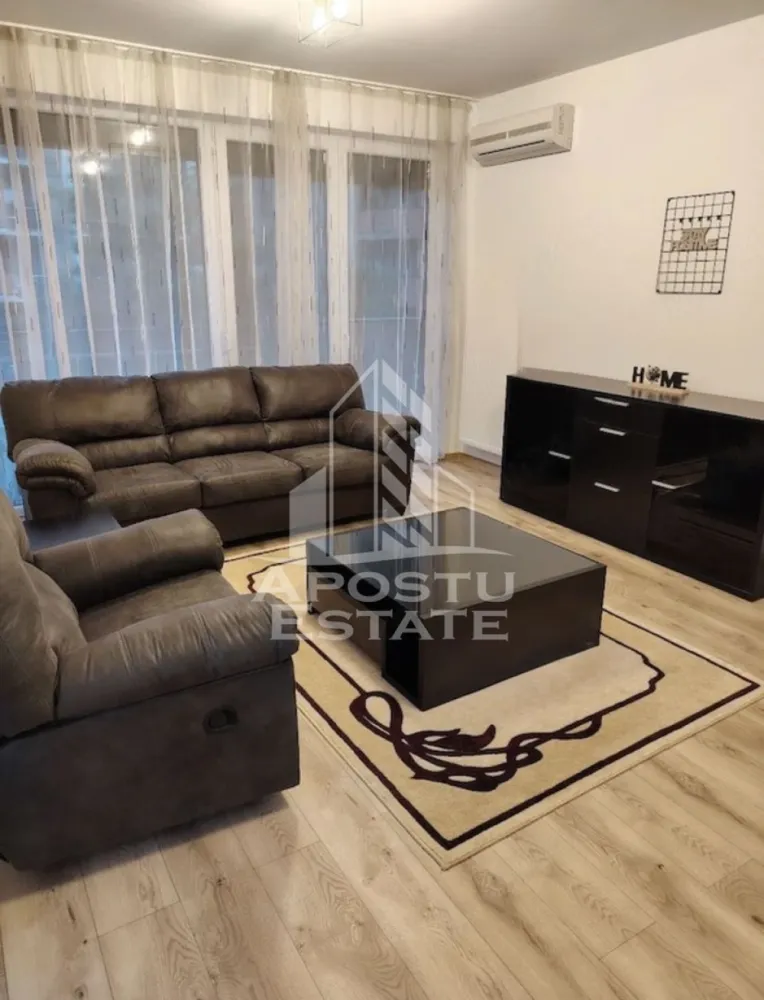 Apartament 2 camere de inchiriat ,Zona Torontalului , Iris , Timisoara - Agentia imobiliara APOSTU ESTATE va propune spre inchiriere un apartament cu 2 camere, spatios si luminos, situat in zona Torontalului ,o zona linistita si bine pozitionata din Timisoara, potrivit pentru cupluri,familii, sau studenti care isi doresc o locuinta unde sa se simta confortabil si cu acces facil catre scoli, statii de autobuz, supermarketuri , magazine de zona, parcuri.

Suprafata utila: 50 mp
Compartimentare eficienta:
-Hol de acces generos
-Bucatarie complet mobilata si utilata, cu loc de luat masa
-Living luminos si spatios
-Dormitor mobilat si utilat
-Baie prevazuta cu cada

Confort si facilitati:
-Incalzirea apartamentului: centrala proprie 
-Apartamentul este complet mobilat si utilat
-2 locuri de parcare incluse in pret 

Localizare:
-Timis,Timisoara, zona Torontalului – acces facil spre magazine, supermarketul Lidl, scoli, parcuri si mijloace de transport in comun.

Ideal pentru:
-Familii
-Cupluri
-Studenti

Pret chirie lunara: 500 euro 
Programeaza o vizionare pentru a-ti putea imagina viitorul aici!
ID intern: CP3178267