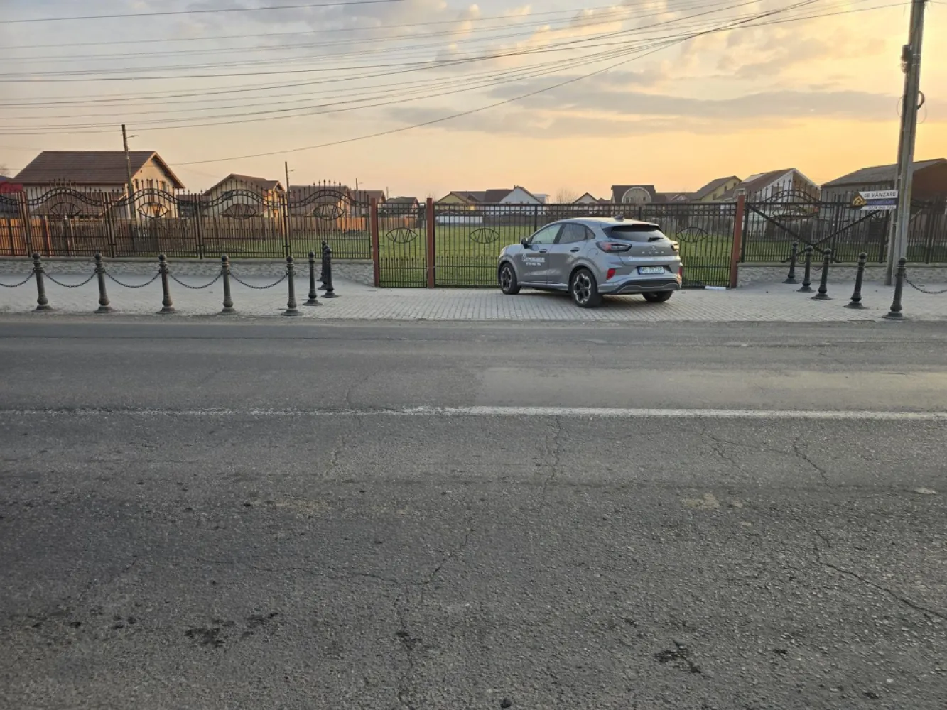 Teren 6.130 mp. deschidere la 2 drumuri 110 euro mp - De vânzare 6.130 mp. de teren intravilan în Sâncraiu de Mures, cu deschidere la 2 drumuri, .
Terenul se vinde la pretul de 680.000 euro negociabil.
Contact 0774048706 Bogdan
Dacă vă place această ofertă - sau pentru alte informații sunați la numărul de contact din anunț! 0774048706 Bogdan
Compania Zap Imobiliare vă pune la dispoziție toate informațiile, actele și documentele necesare alături de asistență și consiliere permanentă până la finalizarea achiziției imobiliare. Ne dorim să îți oferim cea mai plăcută experiență.