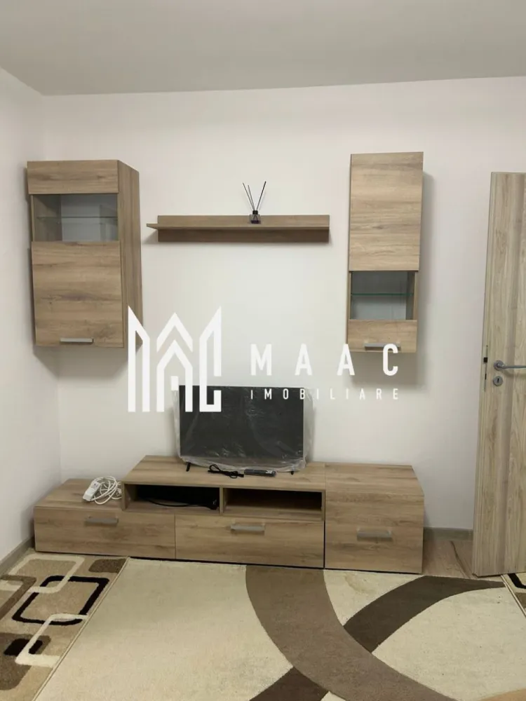 Apartament 2 camere | 37 MPU | Mobilat | Utilat | Cedonia - MAAC Imobiliare vă propune spre închiriere un apartament cu 2 camere, situat în cartierul Cedonia din Sibiu, o zonă apreciată pentru accesibilitate și apropierea față de principalele facilități urbane.

Locuința este amplasată la etajul 1 din 4 și dispune de o suprafață utilă de 37 mp. Apartamentul se închiriază complet mobilat și utilat, fiind pregătit pentru mutare.

Detalii apartament:
Suprafață utilă: 37 mp
Etaj: 1 din 4
Complet mobilat și utilat
Disponibil cu începutul lunii iulie

Avantaje și beneficii:
Zonă liniștită și bine conectată
Acces facil către mijloace de transport în comun
Aproape de magazine, școli și alte puncte de interes
Locuință practică și ușor de întreținut

Condiții de închiriere:
Se închiriază pe termen lung
Nu se acceptă fumători
Nu se acceptă animale de companie

Pentru mai multe detalii sau pentru a programa o vizionare, vă rugăm specificați telefonic ID: CP3178944.