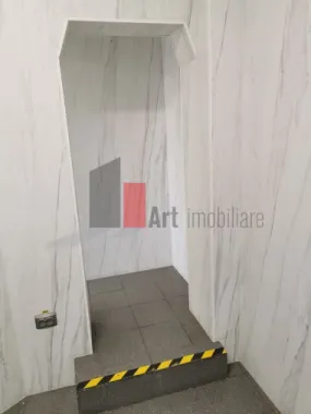 %0 Comision Spatiu comercial de inchiriat in zona Kogalniceanu/Splai Independent