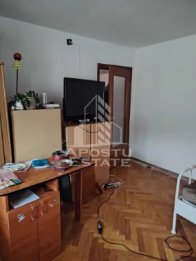 Apartament cu 3 camere, de vanzare, zona Girocului, Timisoara