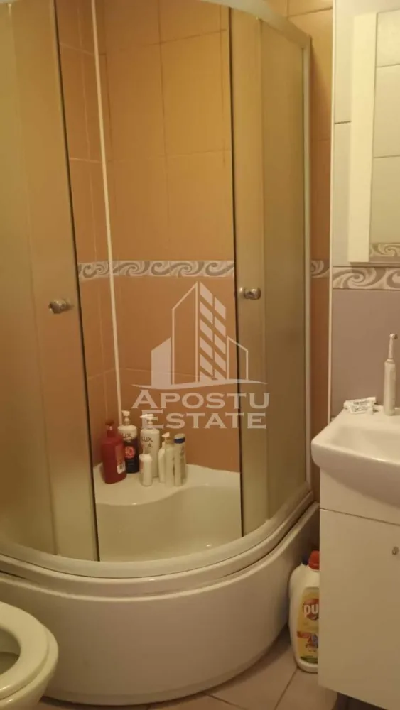 Apartament cu 3 camere, de vanzare, zona Girocului, Timisoara