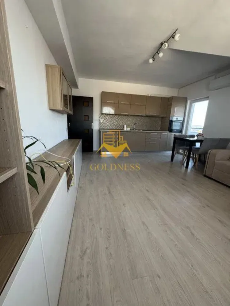 3 camere open space, Modern, Parcare, MOL, Profi, Zorilor,Calea Turzii - GOLDNESS Imobiliare vă propune spre închiriere un apartament cu 3 camere complet mobilat și utilat, la etajul 5 într-un imobil de 6 etaje, în Cartierul Zorilor. 
Dispune de loc de parcare!
Se află în apropierea stațiilor de transport în comun, magazine, restaurante, spații verzi, farmacii, etc. 

Apartamentul este compartimentat astfel:
 - dormitor cu pat matrimonial, dressing, noptiere
 - dormitor cu un pat, birou, televizor 
 - living cu bucatarie open space complet utilată și mobilată, canapea extensibilă, comoda tv, loc de servit masa 
 - baie cu cada, calorifer port prosop și dulap pentru depozitare.
 - doua balcoane unul inchis de 5 mp, al doilea este deschis de 8 mp.

Imobilul este dotat cu toate cele necesare- centrală proprie, frigider, plita, hotă, mașină de spălat haine, televizor, etc. 

Dacă sunteți interesați de acest apartament și doriți să îl vizionați, dar și pentru alte oferte nu ezitați să ne contactați telefonic sau prin e-mail. Vă stăm la dispoziție!
Pentru intermediere se percepe un comision de 50% din prețul chiriei!