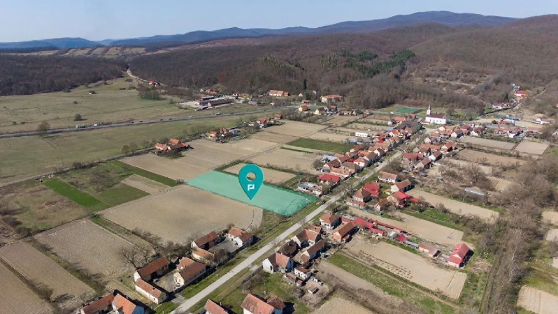 Loc de casă în Odvoș - Conop 3000mp - Teren de vânzare/loc de casă cu număr – 3000 mp în Odvoș (Conop), Valea Mureșului 

Cauți locul perfect pentru casa ta sau o investiție sigură? Acesta poate fi exact ce îți trebuie!

 Suprafață generoasă: 3000 mp
 Parcelabil – ideal pentru mai multe loturi sau proiect imobiliar
 Localizare excelentă: Odvoș – Valea Mureșului
 Doar 10 minute de Lipova
 La 45 km de Arad
 Zonă liniștită, natură superbă și aer curat

 Perfect pentru casă de locuit, casă de vacanță sau investiție.

Un loc de casă cu o priveliște spectaculoasă, la un preț atractiv!

Pentru mai multe detalii și stabilirea unei vizionări, contactează-ne!!

Jeanina Câmpan - Consultant imobiliar PROPERTYLAB
Telefon: 0760672985
Email: jeanina.campan@propertylab.ro

Radu Mitran - Consultant imobiliar PROPERTYLAB
Telefon: 0751621035
Email: radu.mitran@propertylab.ro

Loc de casă în Odvoș - Conop 3000mp CP2962441