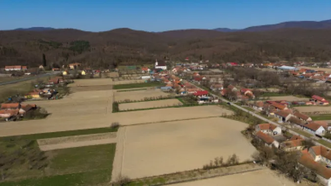 Loc de casă în Odvoș - Conop 3000mp