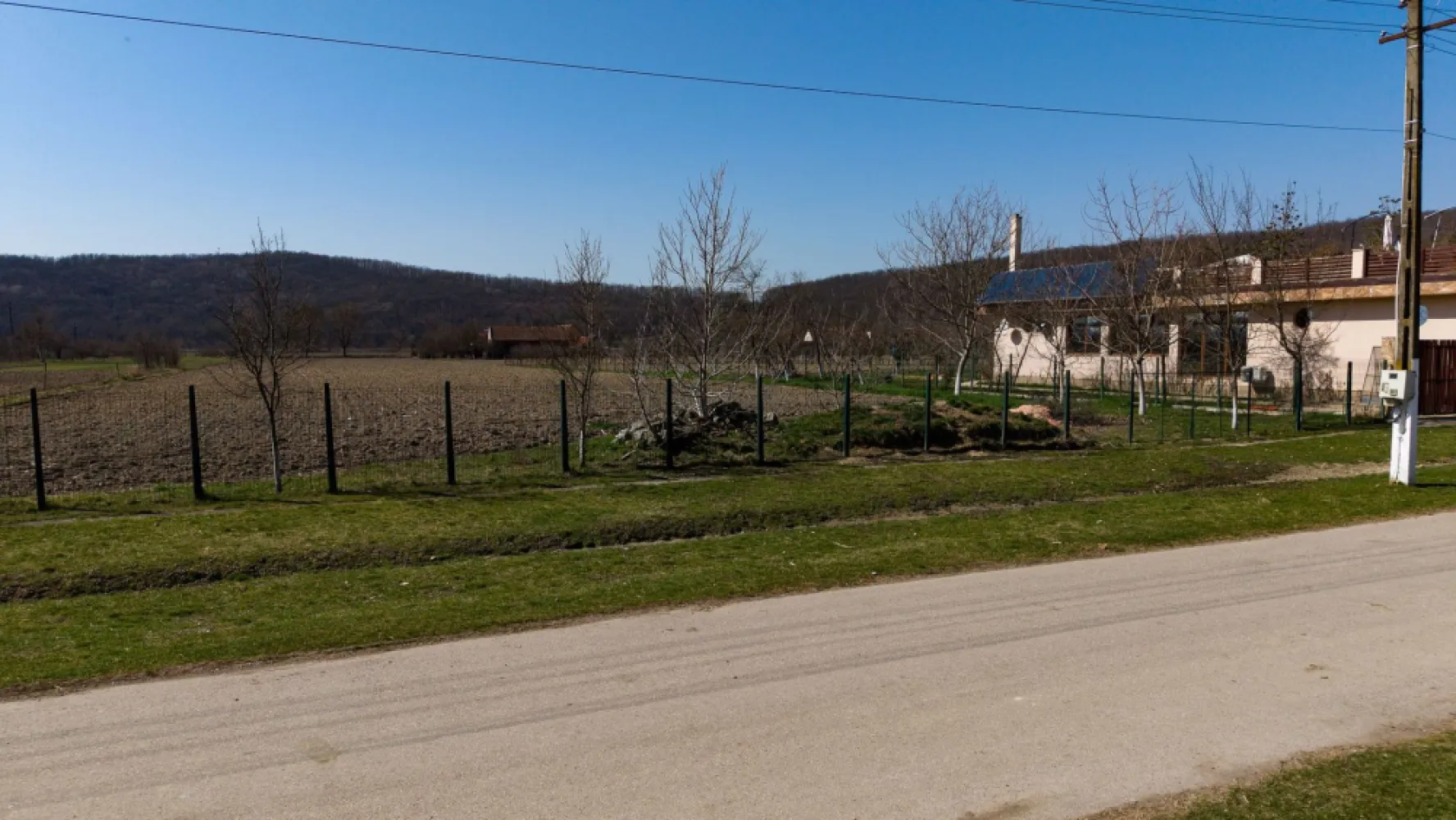 Loc de casă în Odvoș - Conop 3000mp