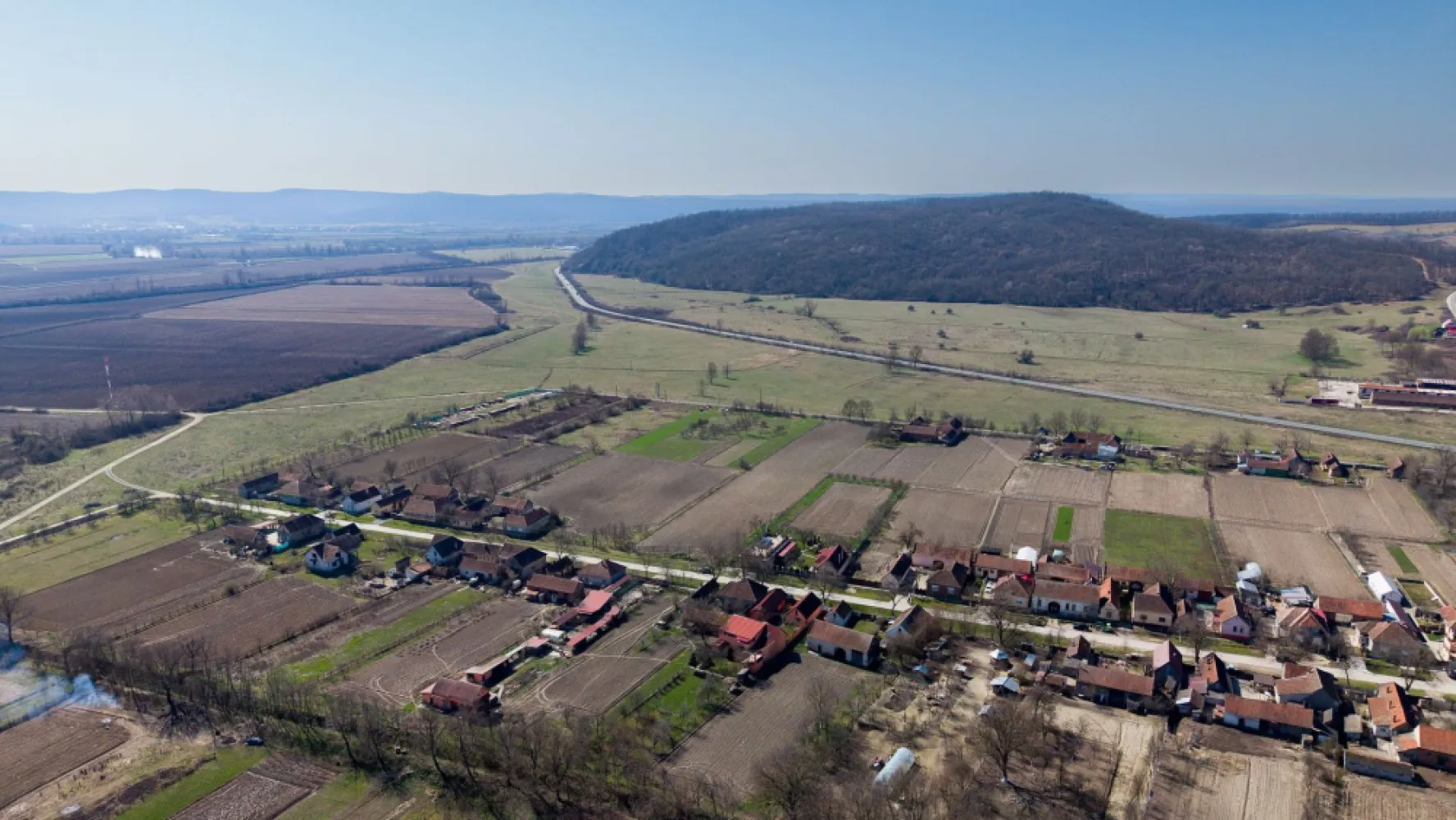 Loc de casă în Odvoș - Conop 3000mp