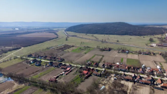Loc de casă în Odvoș - Conop 3000mp