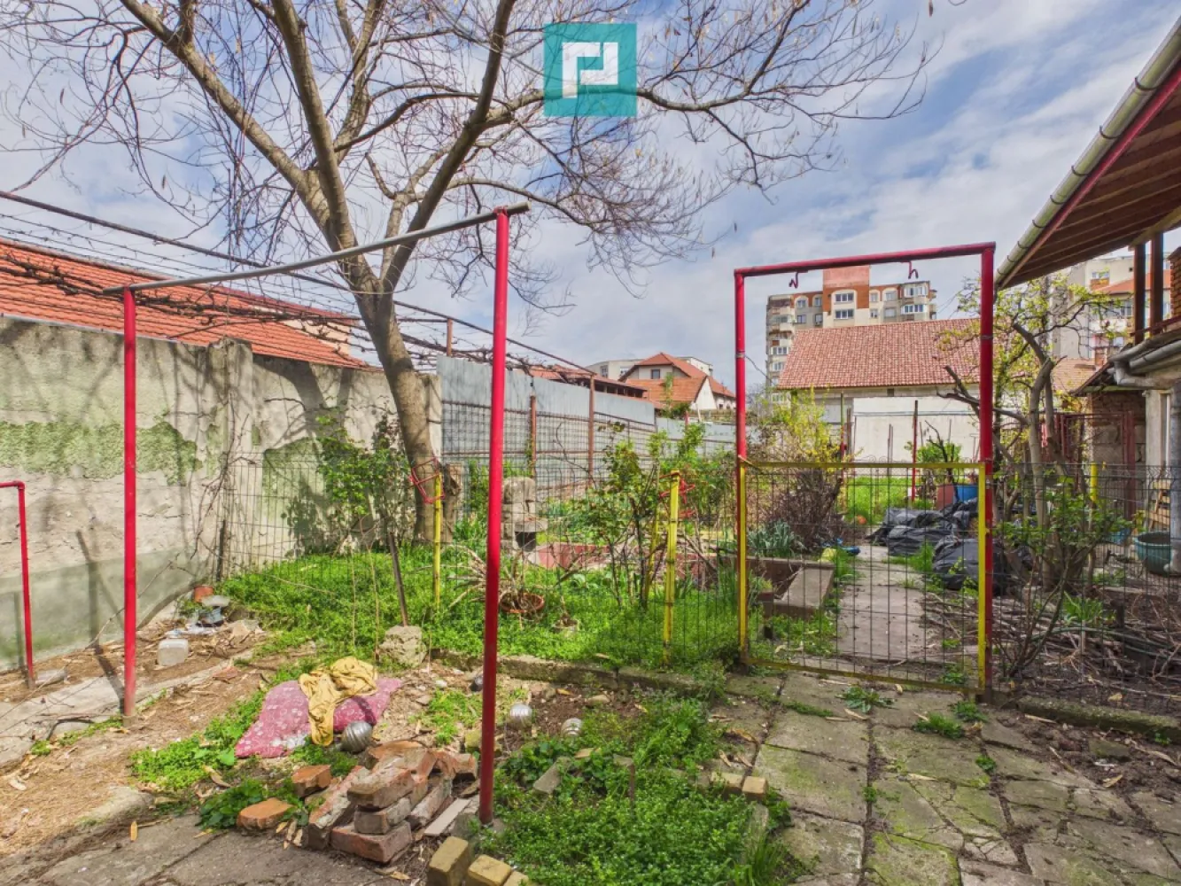 Casă – 5 camere | Cantemir -Zona centrala