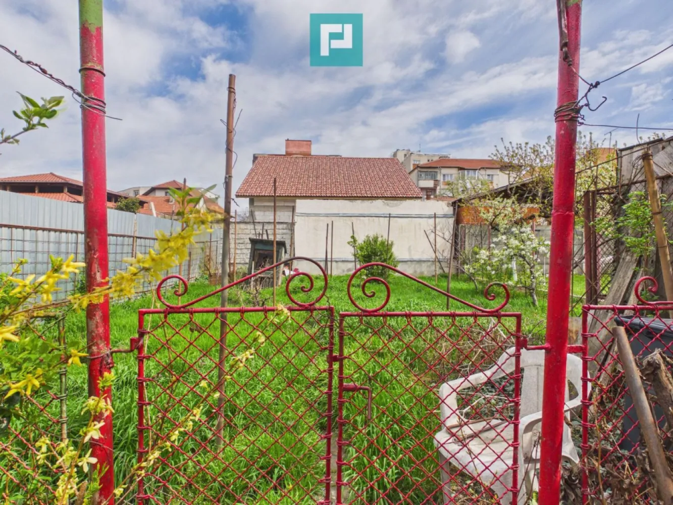 Casă – 5 camere | Cantemir -Zona centrala