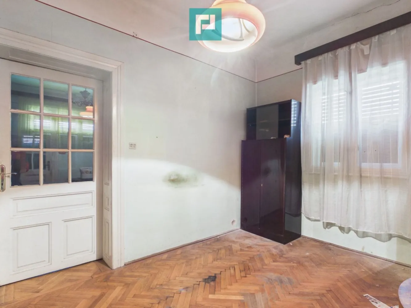 Casă – 5 camere | Cantemir -Zona centrala