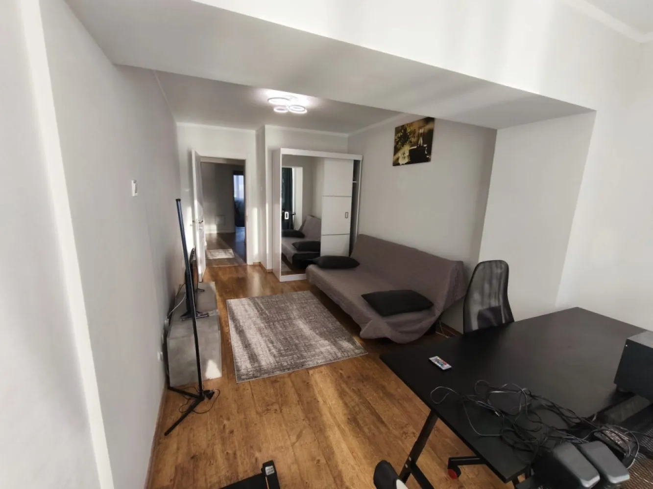 De vanzare apartament cu 3 camere , etaj 8/9 , Faleza, 165.000 euro