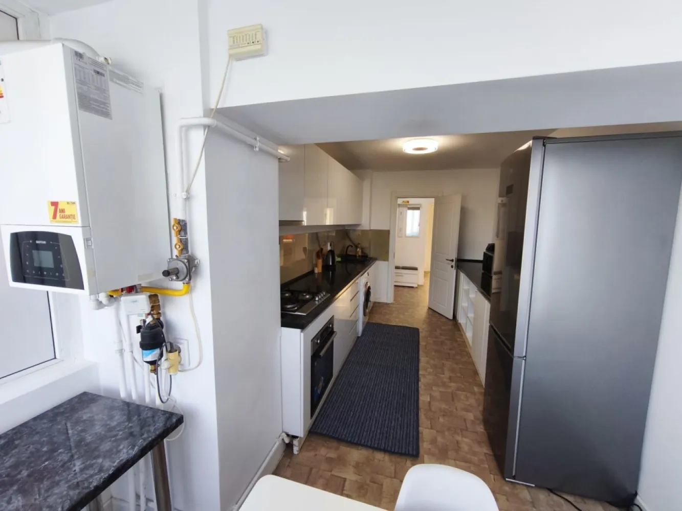 De inchiriat apartament spatios, 3 camere, pe Faleza, 900 euro