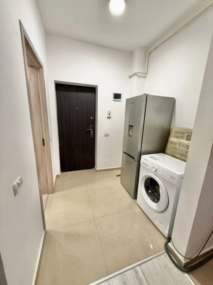 Gars. mobilata Militari Residence - demisol inalt mutare imediata - TVA INCLUS !! Vă prezentăm o garsonieră deosebită, situată în cartierul Militari Residence, într-un bloc modern cu regim de înălțime P+7, poziționat strategic pentru a vă oferi confort și accesibilitate. Detalii proprietate: - Tip: Garsonieră - Etaj: Demisol înalt - Finalizata - mutare imediata !! - Locație: Militari Residence Avantaje: - Bloc nou, construit cu materiale de calitate, garantând un standard ridicat de confort. - Poziție excelentă, în imediata apropiere a mijloacelor de transport în comun, pentru o deplasare facilă către orice zonă a orașului. - Acces rapid la instituții educaționale (școli publice), centre comerciale, supermarketuri și mall-uri. - Zonă liniștită, ideală pentru locuit sau investiție. Acum este momentul să achiziționați locuința visurilor dumneavoastră! Contactați-ne pentru mai multe detalii și programarea unei vizionări. }}