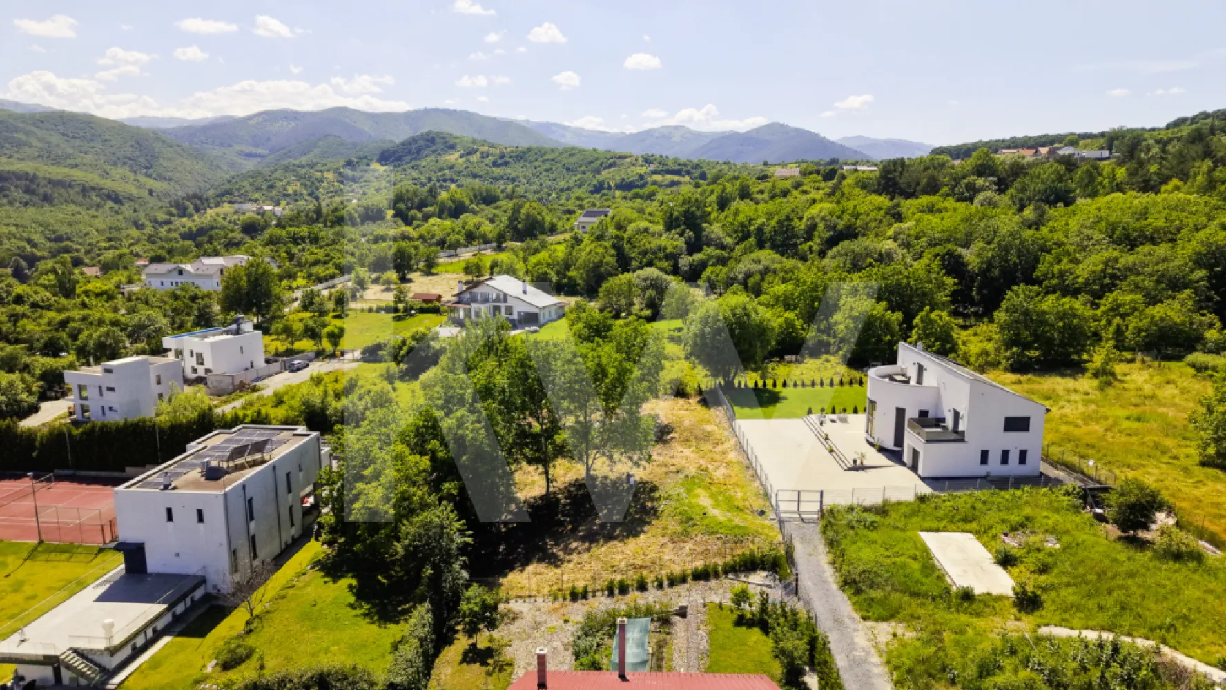 Teren 1340 mp în Cisnădioara – Cu Vedere la Cetatea Medievală și Munții Făgăraș