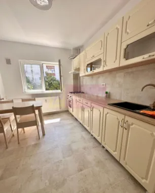 Apartament 4 camere Stefan Cel Mare-Badea Cartan