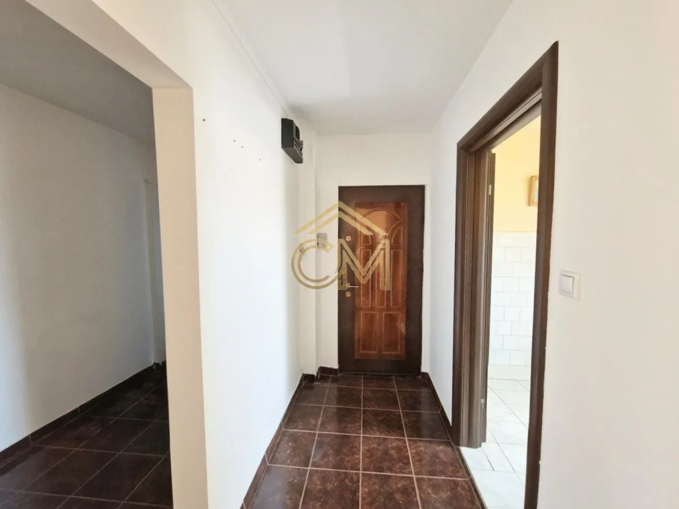 Apartament 4 Camere-2 Bai-2 Balcoane- Pivnita-80 MP