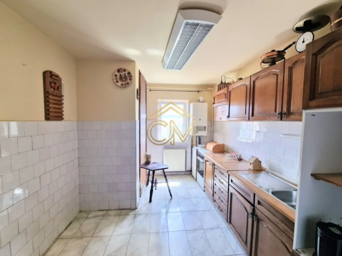 Apartament 4 Camere-2 Bai-2 Balcoane- Pivnita-80 MP