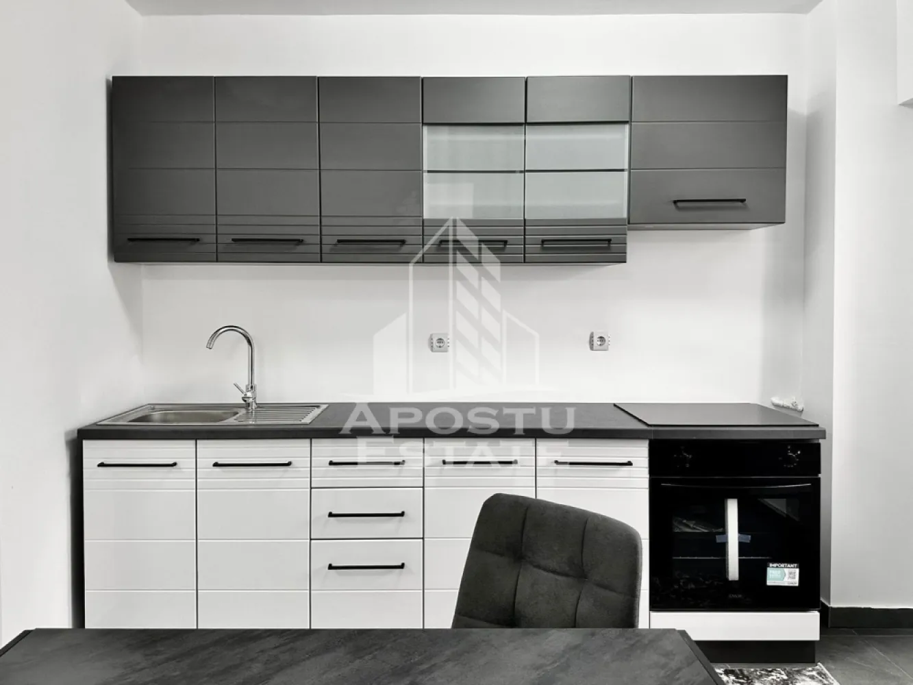 Apartament 2 camere zona centrala langa universtatea Aurel Vlaicu
