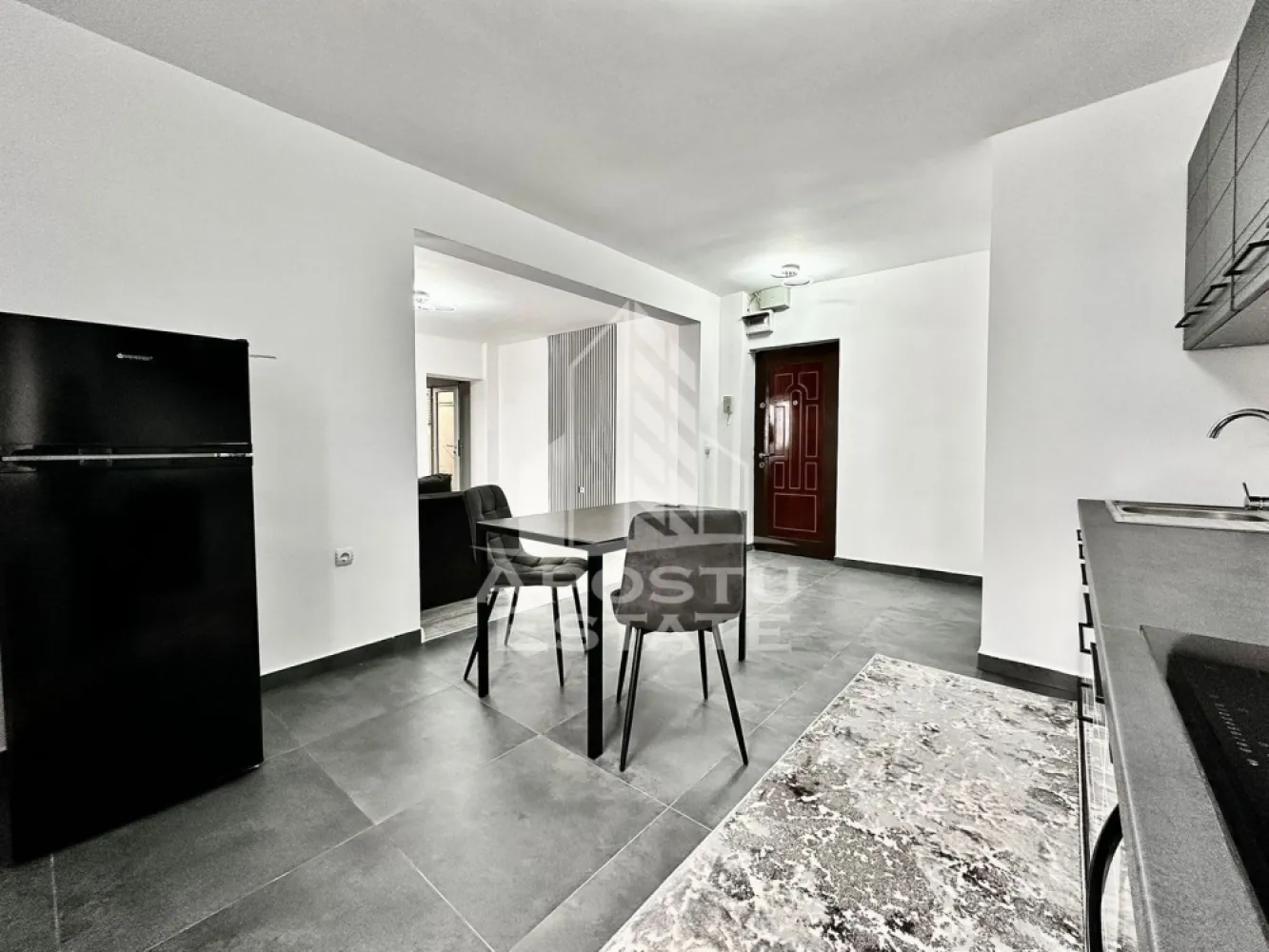 Apartament 2 camere zona centrala langa universtatea Aurel Vlaicu