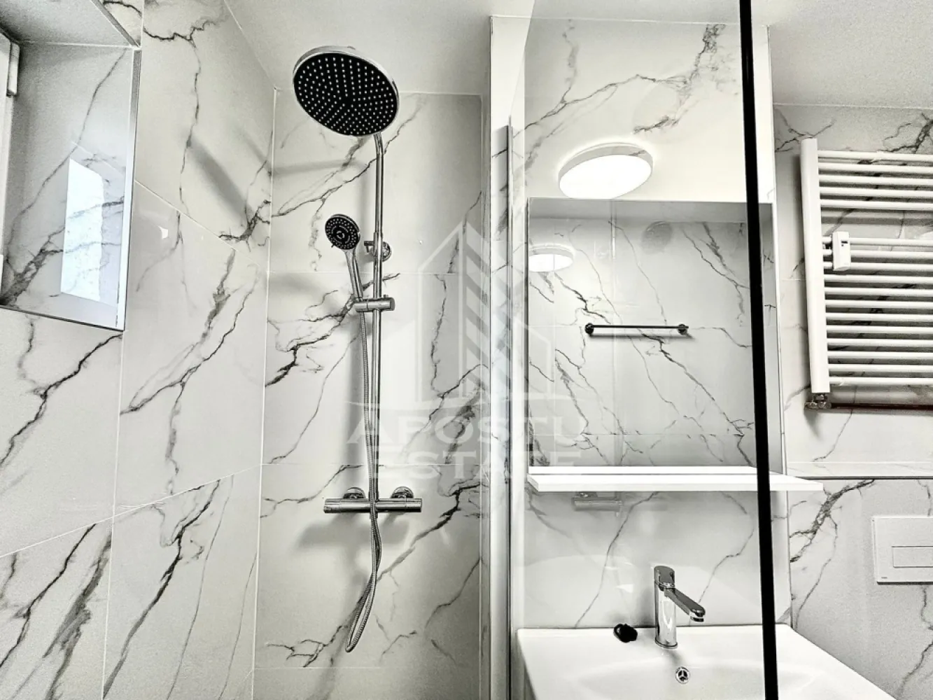 Apartament 2 camere zona centrala langa universtatea Aurel Vlaicu