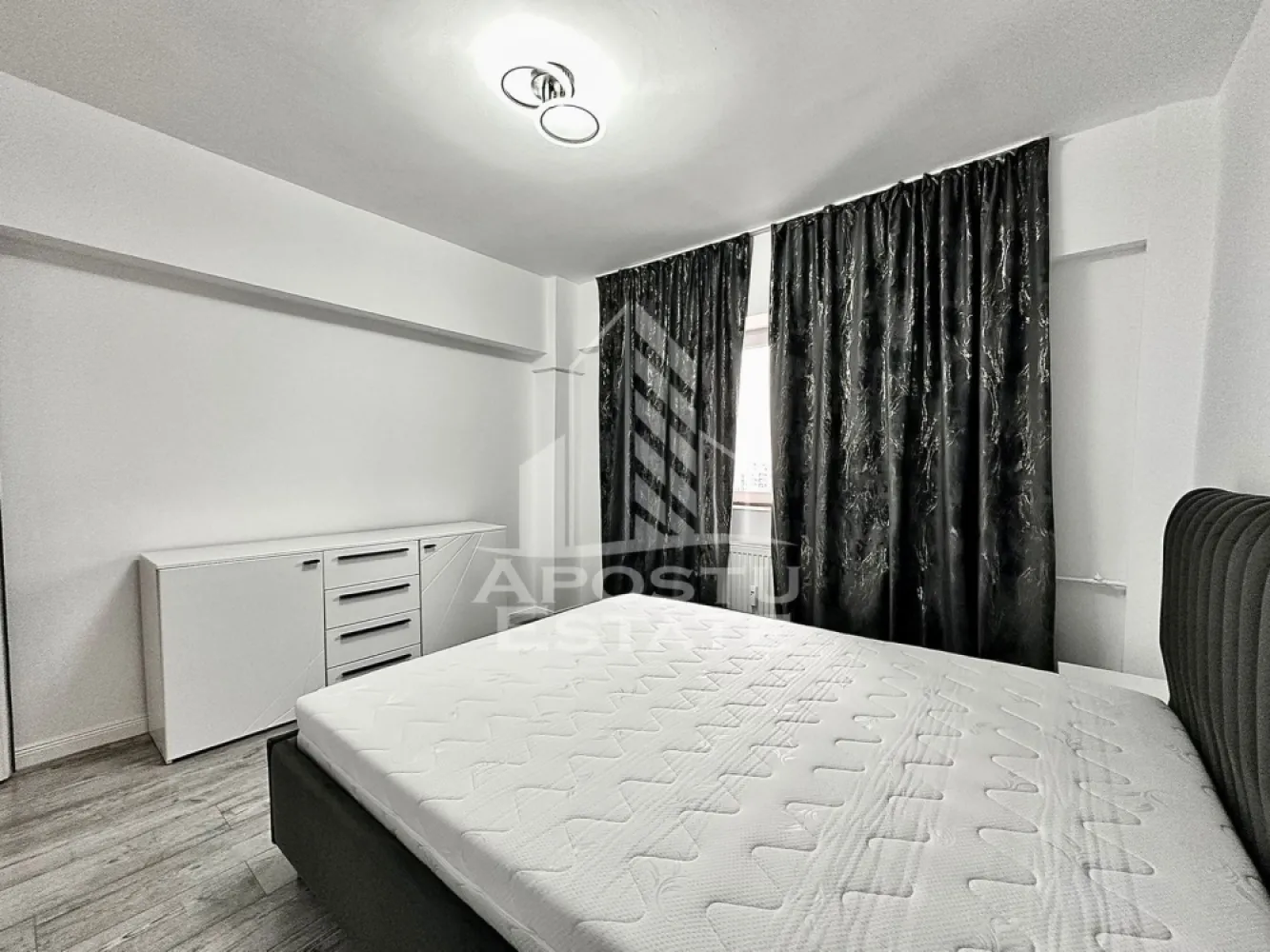 Apartament 2 camere zona centrala langa universtatea Aurel Vlaicu